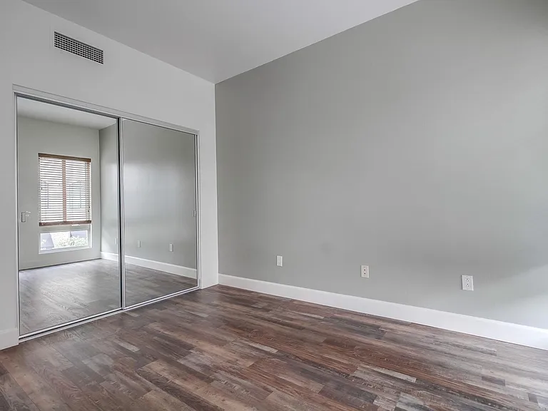 450 J St #3131 — Photo 23