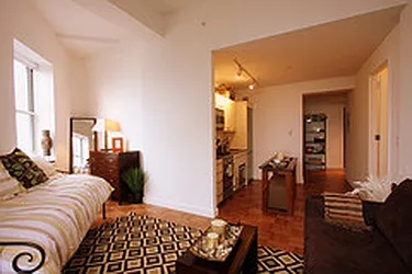 Rented by Metro Loft Management