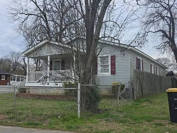 5th image of 1101 Avenue A NE