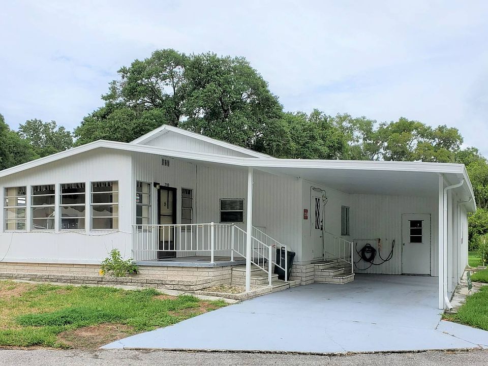 1st image of 7210 Rosewood Dr