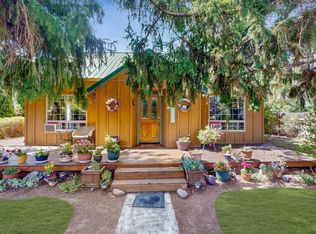 249 NW 3rd St, Redmond, OR 97756
