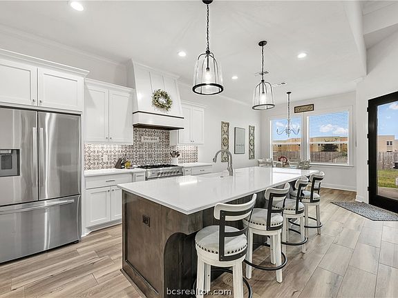 5th image of 4217 Skylar Dr