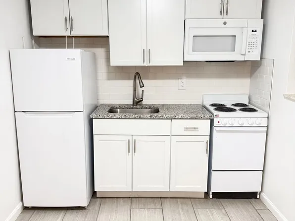 334 S Broadway #15, Lexington, KY 40508