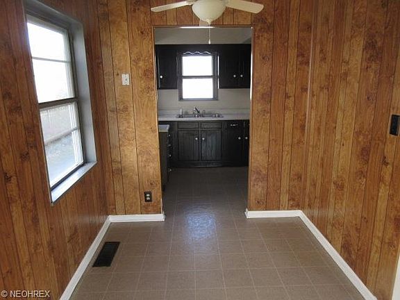 5th image of 4000 Wetzel Ave