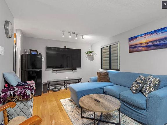 5th image of 3 Black Oak Dr #Z