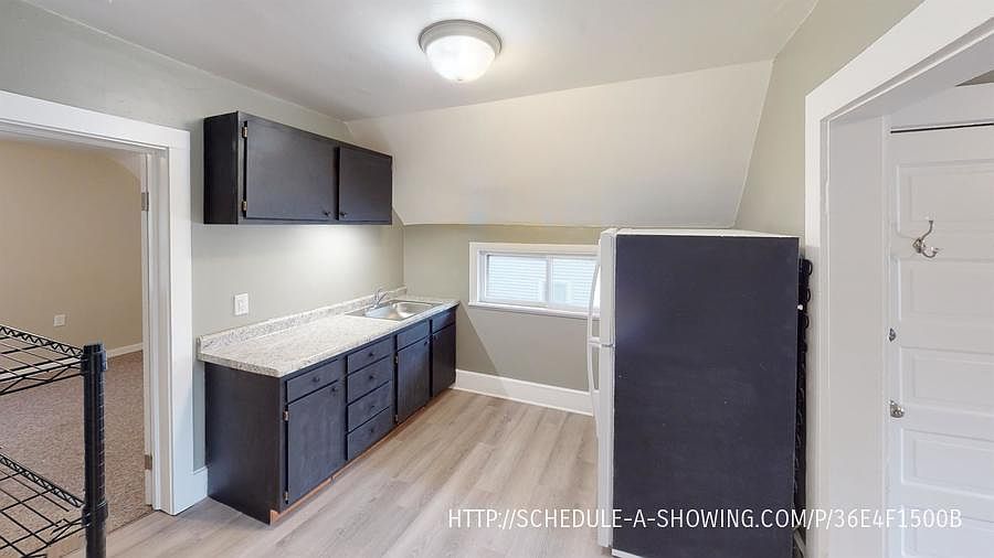 1st image of 325 W Park St #2