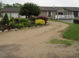 13918 2nd Rd, Darlington, WI 53530