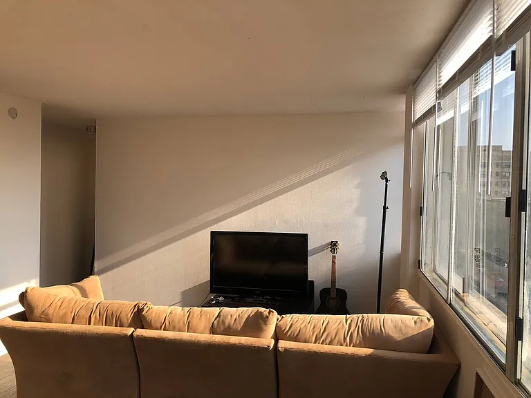 6131 N Winthrop Ave #107 — Photo 5
