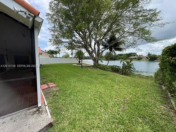 2nd image of 1652 Egret Rd