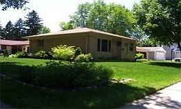 4th image of N39W6521 Jackson St