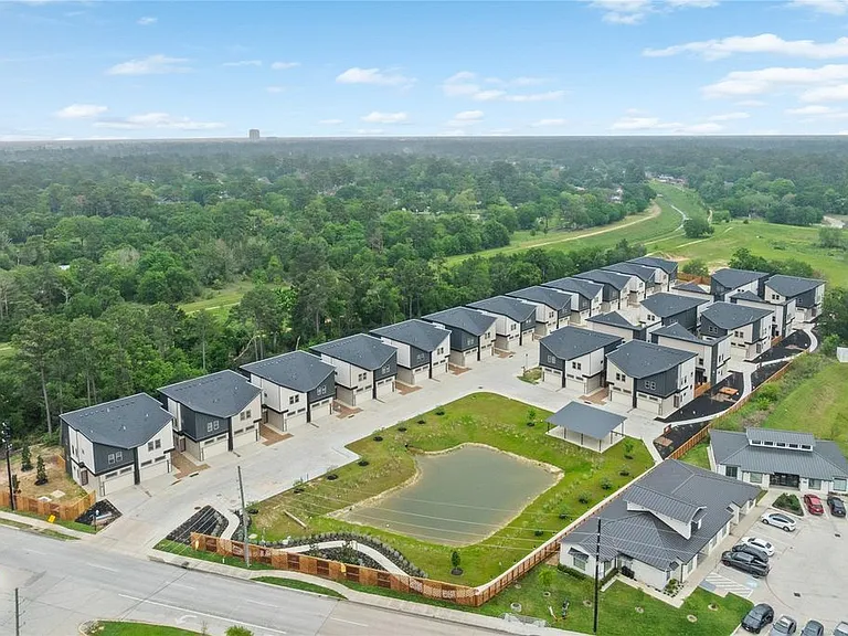 Cypress Manor Luxury Living — Photo 26
