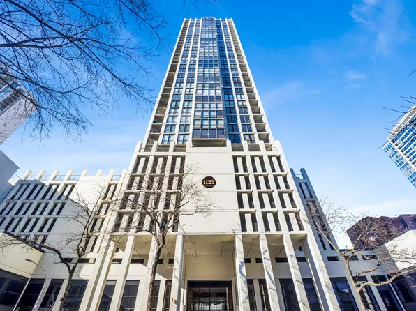1122 N Clark St APT 3904, Chicago, IL 60610