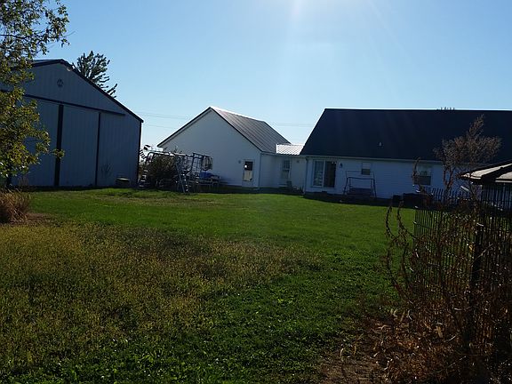 5th image of 2066 Township Road 1700 E