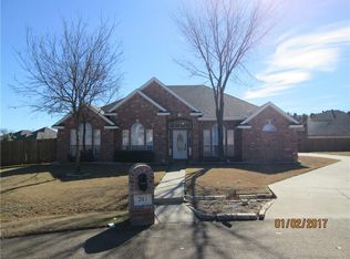 203 Pecan Ct, Shady Shores, TX 76208