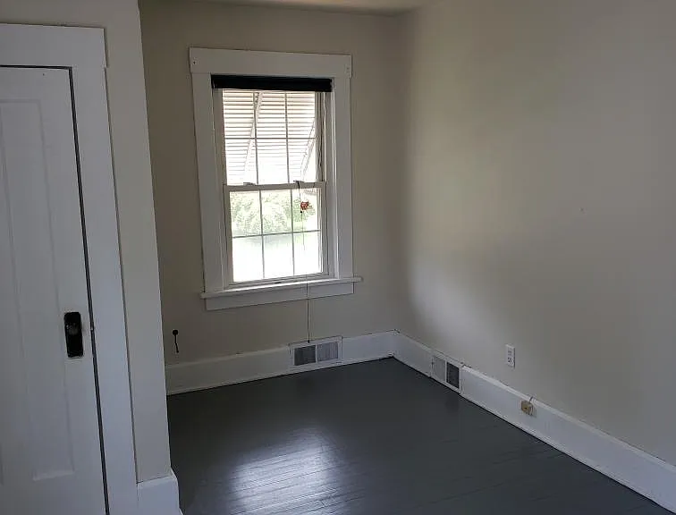 158 Beechwood Dr — Photo 2