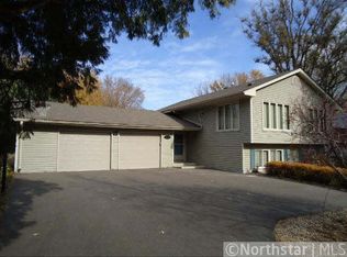 115 Old County Road C E, Saint Paul, MN 55117