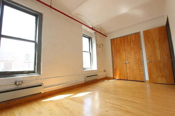 Rented by Dynamik Realty | media 15