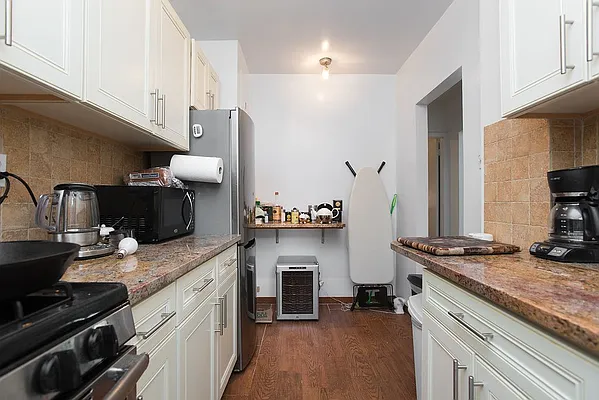 Rented by Emor Management Inc. | media 70