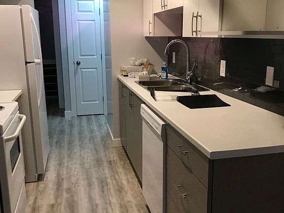 5th image of 3719 8th St E #21