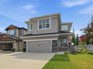 44 N Cimarron Springs Cir, Okotoks, AB T1S0M2