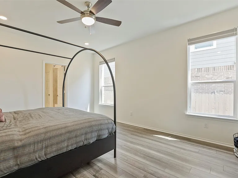 14500 Jackson Browning Ln — Photo 11