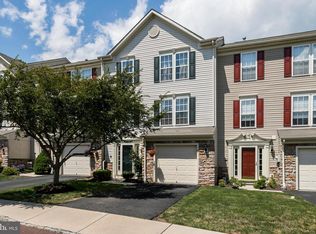 81 Brookview Ln, Pottstown, PA 19464