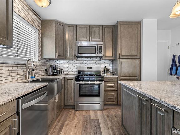 4th image of 104 Fenton Park Ct