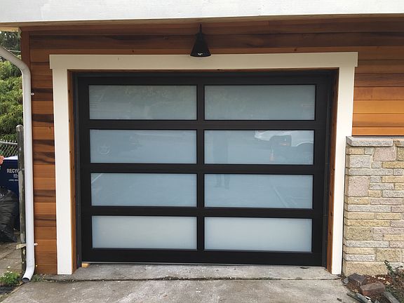 3rd image of 2715 Garlough Ave SW