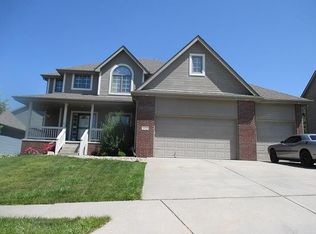 16120 Adams St, Omaha, NE 68135