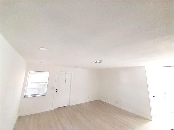 2nd image of 4870 Badger Ave