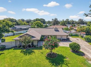 2100 Durham Ct, Mount Dora, FL 32757