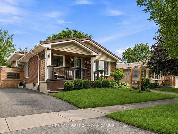 2nd image of 14 Alayne Cres