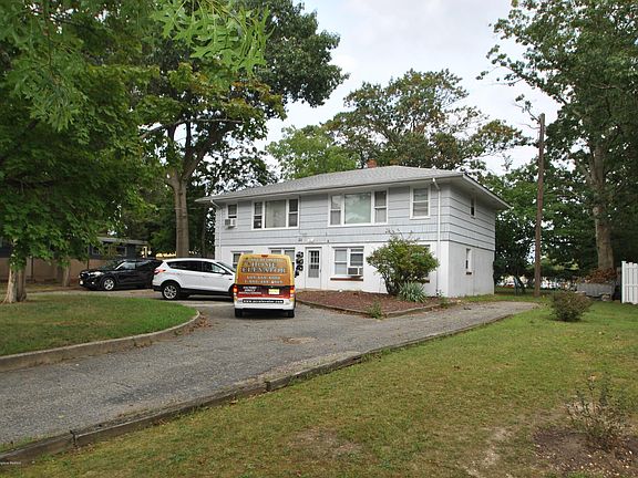 3rd image of 21 King St