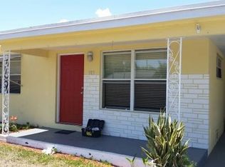 919 S B St, Lake Worth, FL 33460