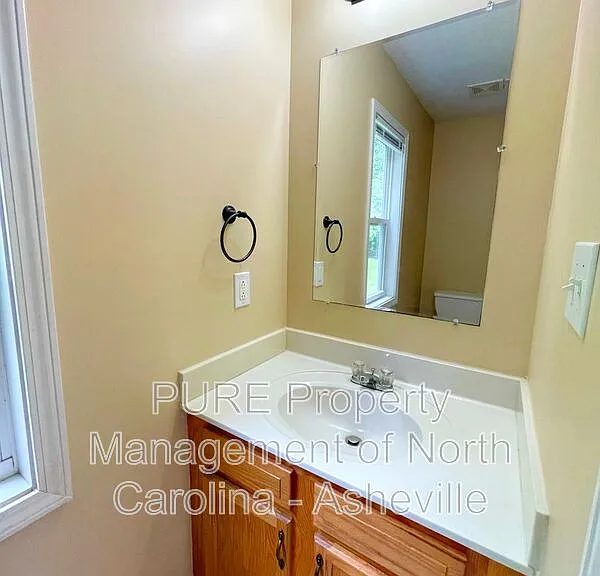 113 East St #B — Photo 7
