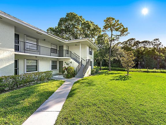 2nd image of 1901 Sabal Ridge Court #D