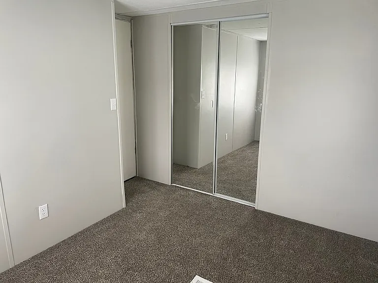 N Ruby St — Photo 15