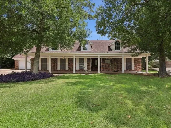 5710 Glasgow Ln, Beaumont, TX 77706