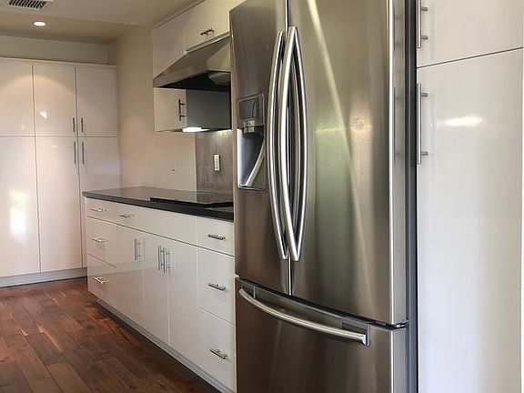 5th image of 750 S Spaulding Ave APT 303