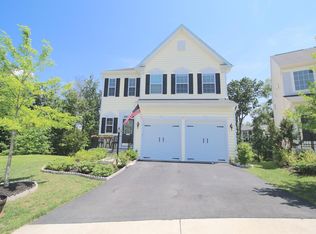 16051 Standing Eagle Ct, Woodbridge, VA 22191