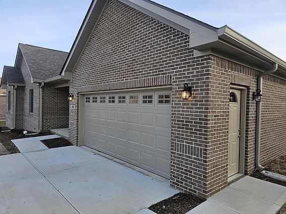 2nd image of 289 S Woodridge Dr