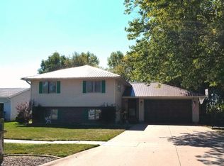 501 Kimberly Dr, West Burlington, IA