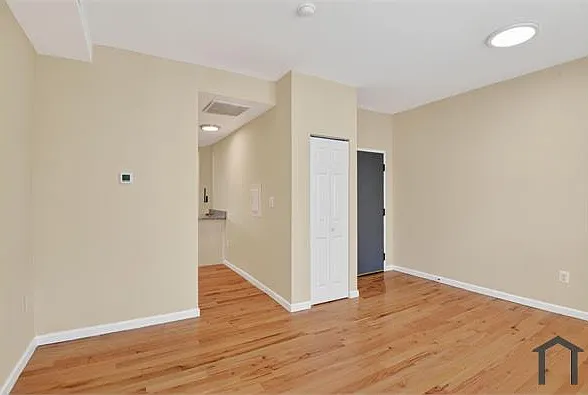 1648 Park Rd NW #5 — Photo 11
