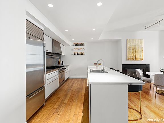 4th image of 150 Nassau St APT 15A