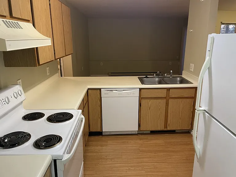 4531 Boardwalk Dr #Y — Photo 19