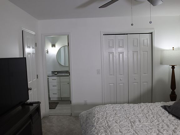 4th image of 1092 Creatwood Pl SE