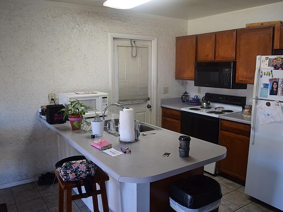 3rd image of 520 E Harmony Ave