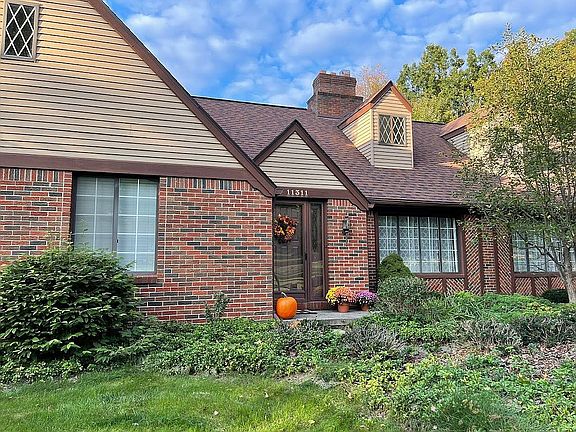 2nd image of 11311 Cloverlawn Dr