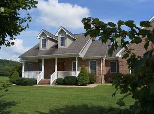 906 Tower Hill Rd, Livingston, TN 38570