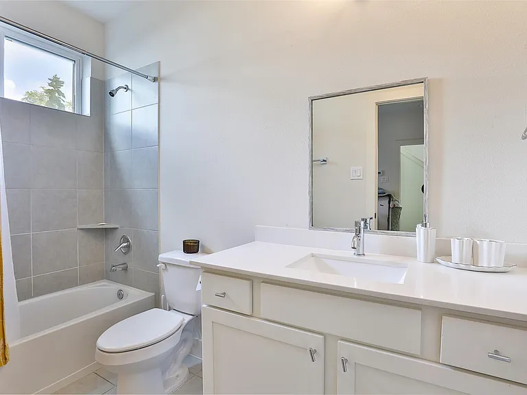 4811 Martin Oaks Ln — Photo 6